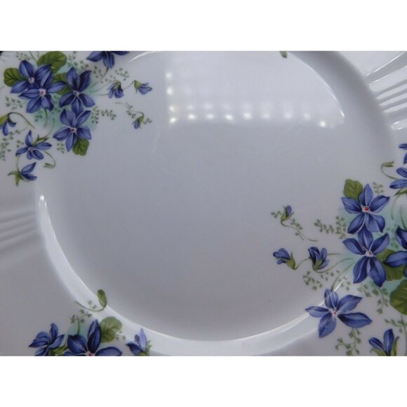 Royal Grafton Jacobean Violets Salad-Lunch Plate 8 1/4" Bone China Floral Design - Picture 7 of 10